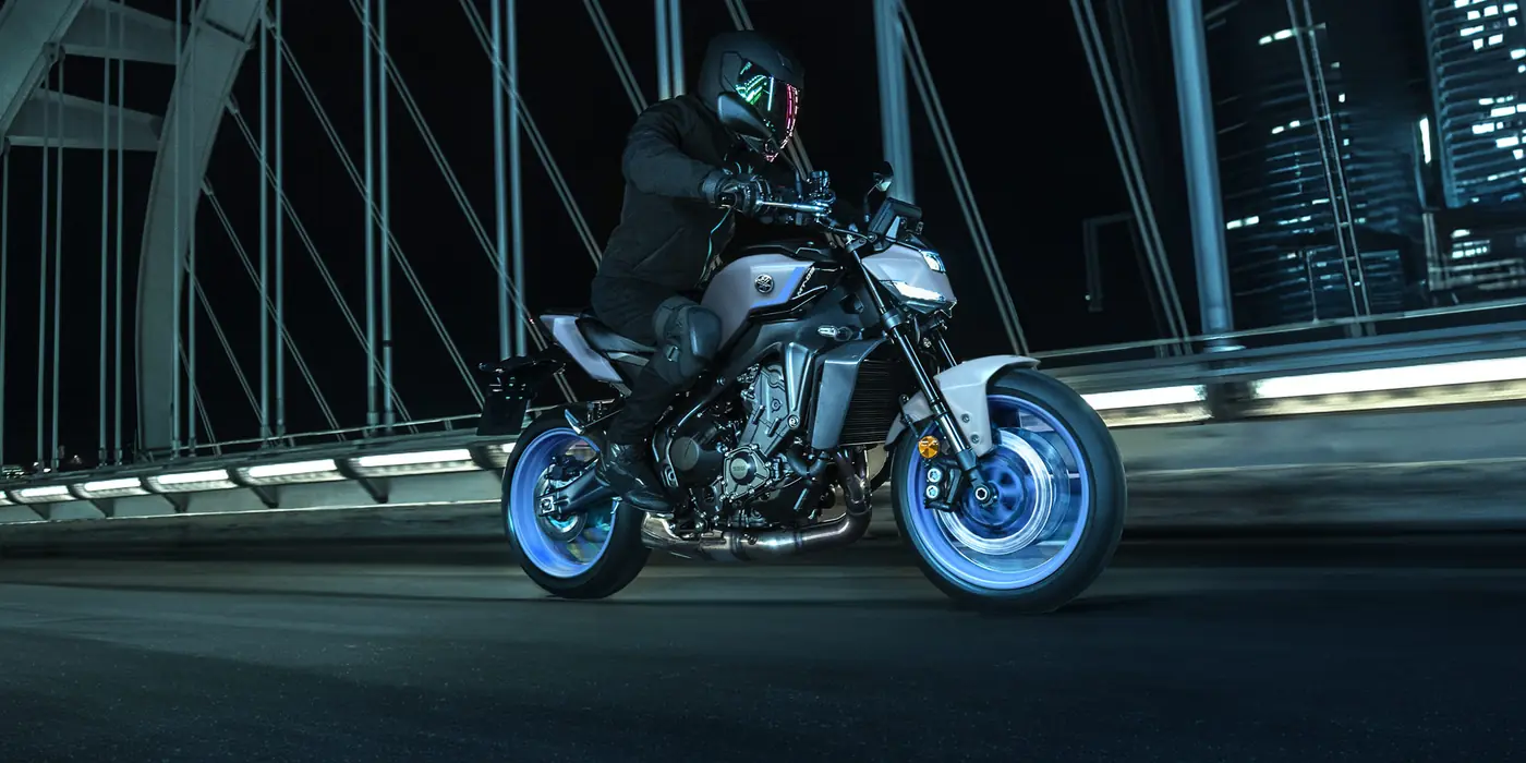 YAMAHA MT-09 官方形象照