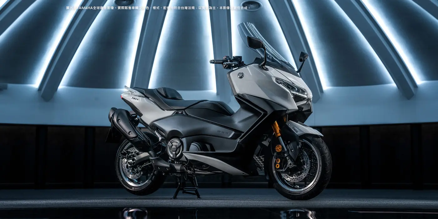 YAMAHA TMAX 官方形象照