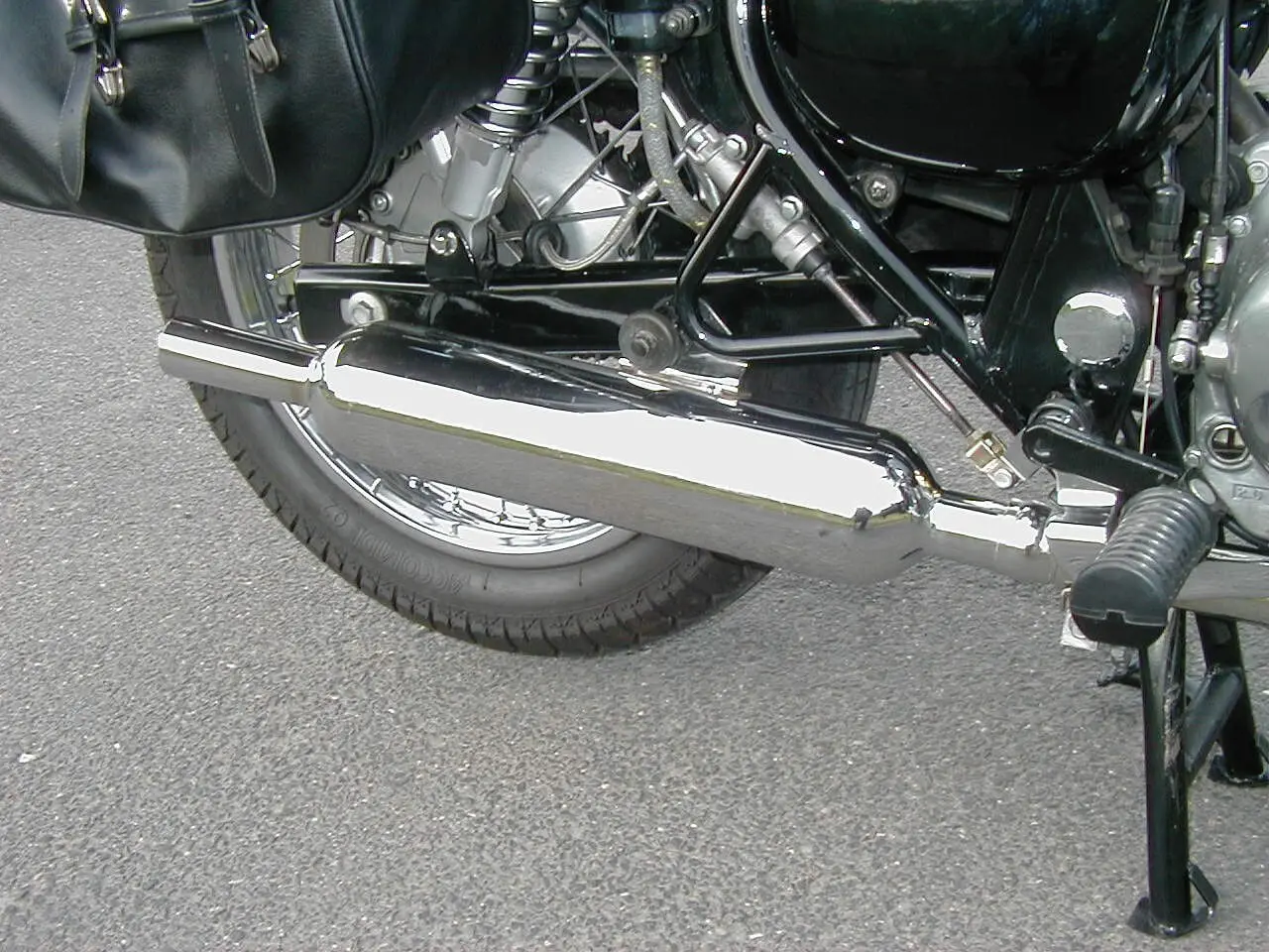 機車排氣管與消音器